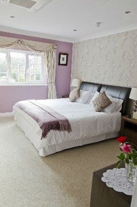 Guest room in White Sails B&B, Stratford upon Avon