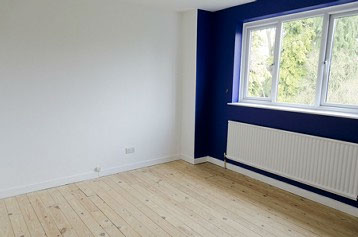 Teenagers bedroom with bold feature wall. White Albany vinyl mat with Armstead vinyl mat feature wall. Floor sanded with Mirka dust free sander. Woodwork finished with white Bedec satin
