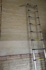 extent of the stains on the upper part